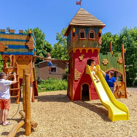 Capfun La Breteche 4*