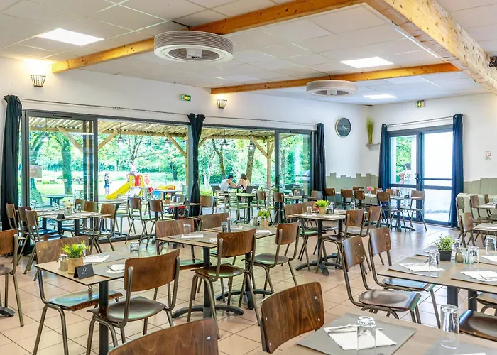 Camping Capfun La Breteche 4*